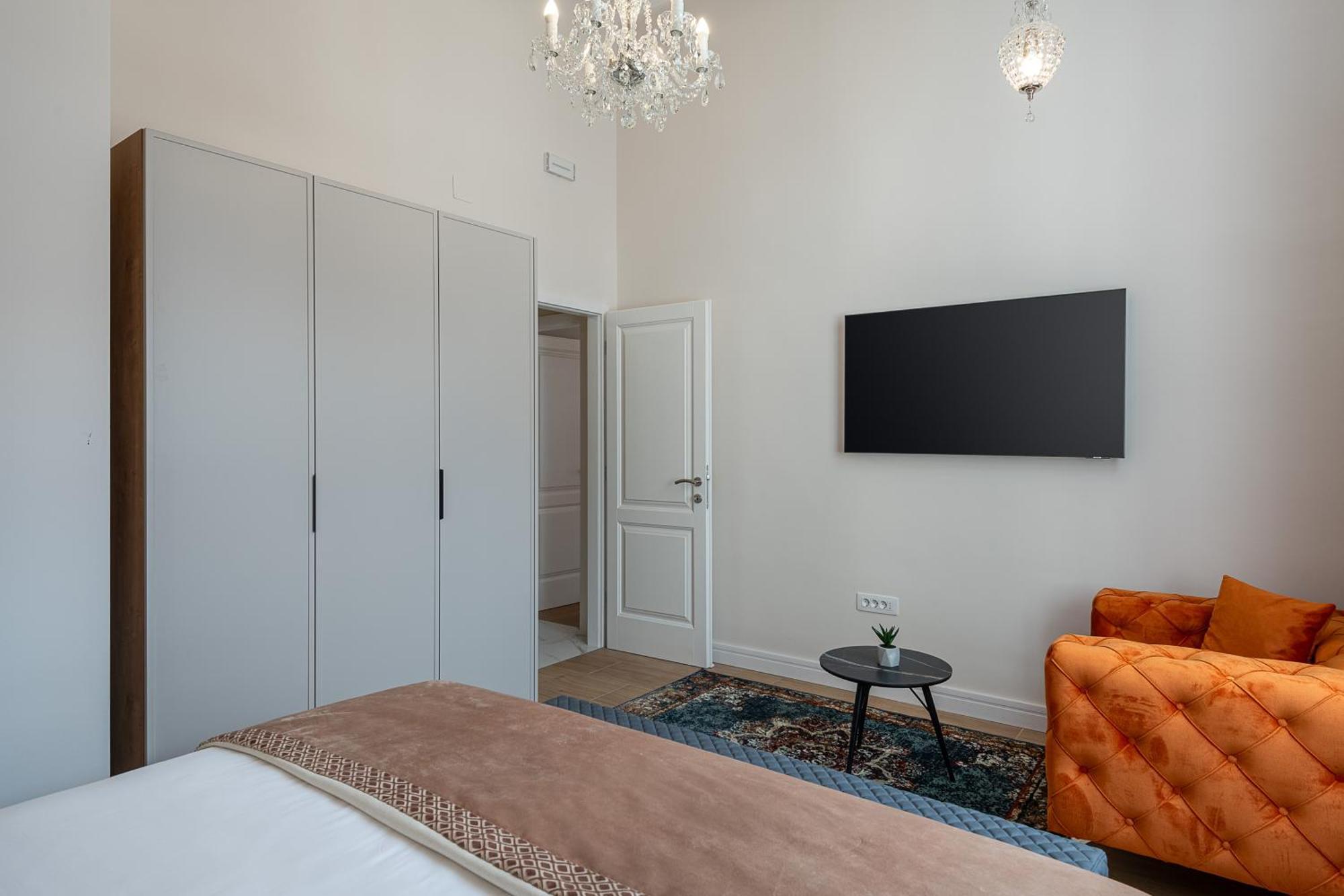 Piano Nobile Apartment *